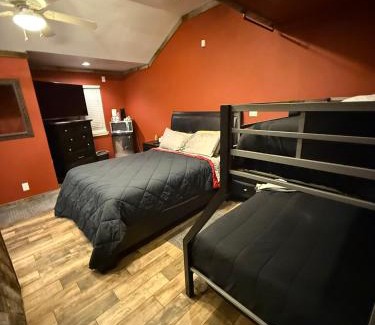Lakehills Hotel | The Roost Cabins