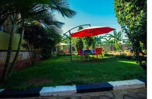 Kayunga Hotel | The Roots classic hotel