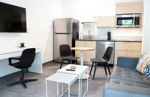 Norfolk Apartment | The Rosalie Suite 4, Steps from Norfolk's Hospitals