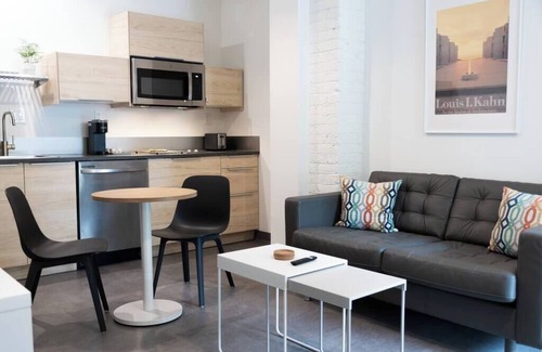 Norfolk Apartment | The Rosalie Suite 4, Steps from Norfolk's Hospitals