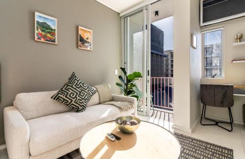Bo'Kaap Apartment | The Rose 507: Studio Apartment with Rooftop Pool