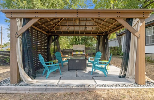 Blackshear-Prospect Hill House | The Rosewood| East DT ATX + Pool