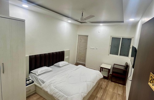 Gorakhpur Hotel | The Royal Darbaar