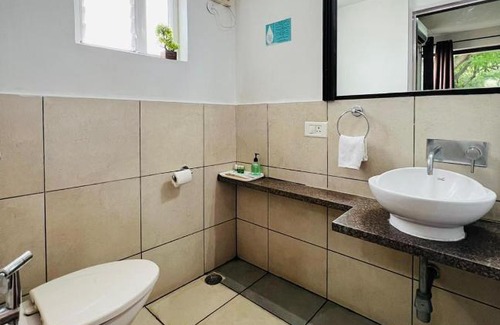 Stage 1 Hotel | The Royal Living I Indiranagar