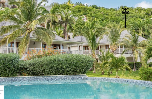 Freetown Condo | The Royal Nonsuch: An Oceanfront Escape