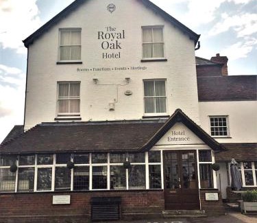 Hawkhurst Hotel | The Royal Oak