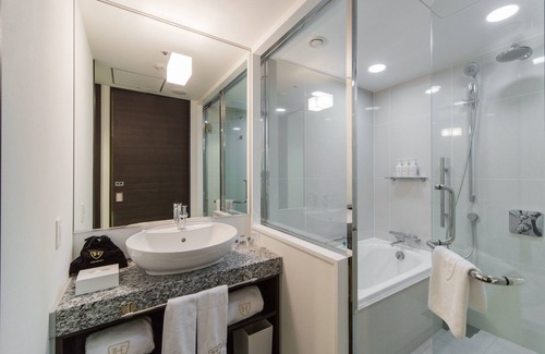 Meieki Hotel | The Royal Park Canvas Nagoya