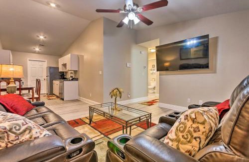 Pensacola Heights House | The Royal Retreat about 10 Mi to Local Beaches!
