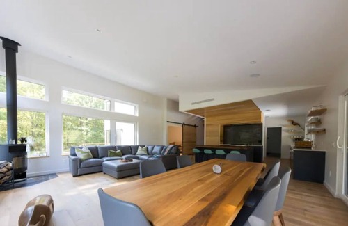 Yarmouth House | The Royal River Retreatn