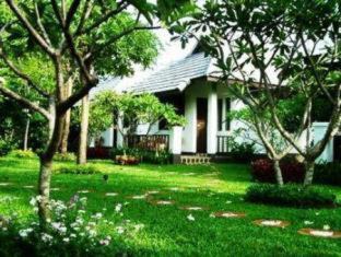 Chang Phueak Resort | The Royal Shilton Resort