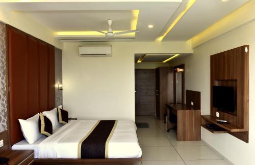 Chandkheda Hotel | The Royal Square - Sky Stays (Chandkheda)