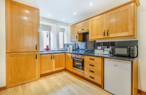 Chesterfield Cottage | THE RUMBLINGS 2, family friendly, character holiday cottage in Barlow