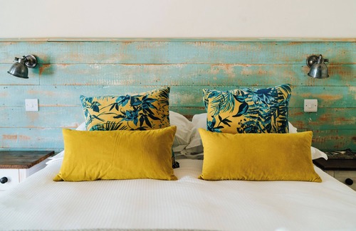 Littleton Hotel | The Running Horse