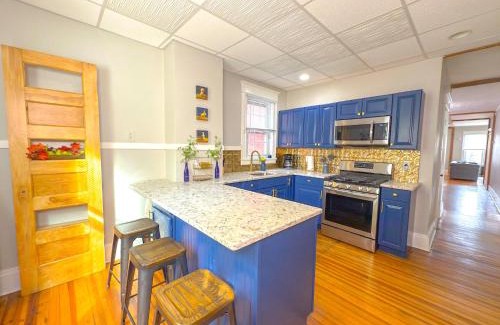 Albany Apartment | The Rustic Home Albany NY - 3 Bedroom Private Second Floor Apartment