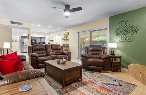 North Mountain House | The Rusty Cactus - Heated Pool, Spa, & More!