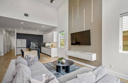 OST - South Union House | The Saint Zane Loft - Unit B