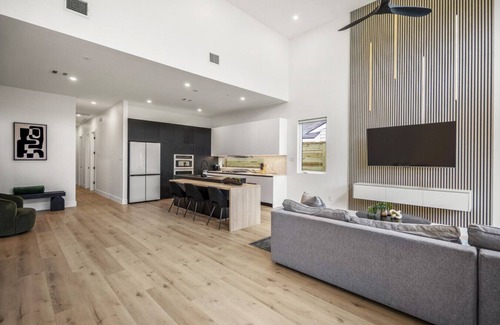 OST - South Union House | The Saint Zane Loft - Unit B