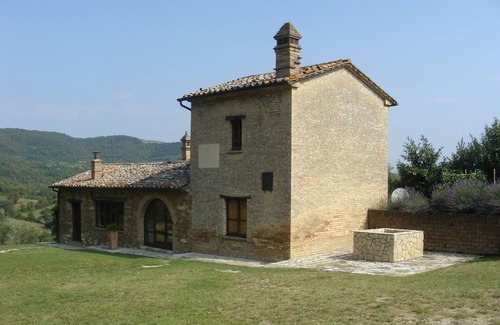 Umbertide House | The Sanctuary by Caimeli Guesthouse