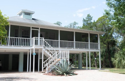 Old Homosassa House | The Sanctuary