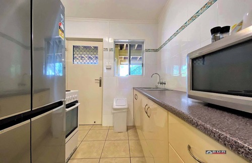 Traviston House | The Sandcastle at Burrum Heads