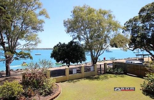 Traviston House | The Sandcastle