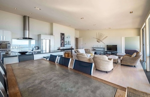 Onetangi Apartment | The Sands Penthouse 11 | Stay Waiheke