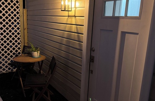 Sanford Cottage | The Sanford Foodie Guest House