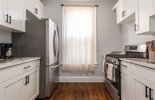 New Haven House | The Santiago in Science Park at Yale New Haven