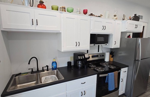 Sleepy Eye Apartment | The Sarah Jean Suite