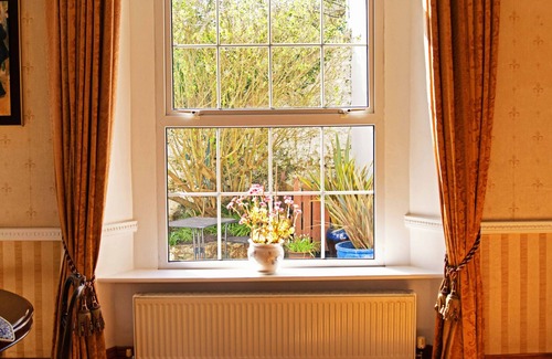 Glengarriff Cottage | The School House, Patricks Square, Wexford Town