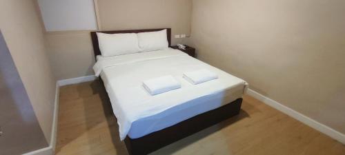 Ban Bang Saen Hotel | The Sea Bangsaen Hotel