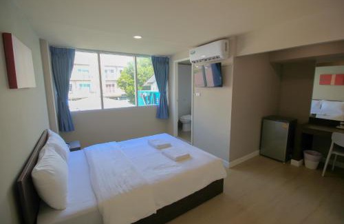 Ban Bang Saen Hotel | The Sea Bangsaen Hotel