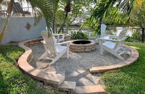 Apollo Beach House | The Sea Eagle House