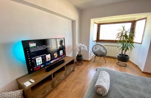 Constanta Apartment | The Sea Escape