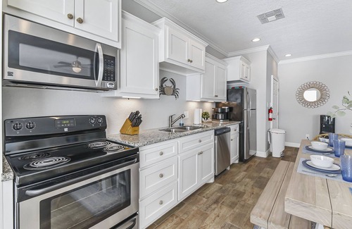 Matagorda House | THE SEAESTA SHACK-COLORADO RIVER-LIGHTED FISHING PIER-STARLINK WIFI-SLEEPS 9