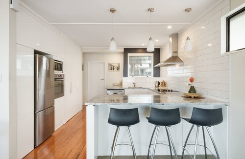 Mount Maunganui House | The Seafarer ~ Mount Maunganui - Beyonder Holiday Homes