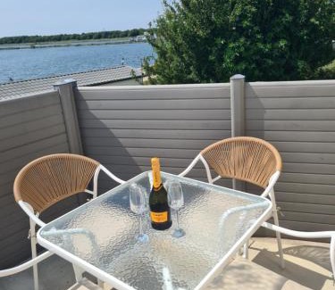 Millom Apartment | The Seaflower - With Lake Views
