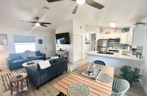 Palmetto House | The Seascape - a respite in paradise! Enjoy full resort amenities