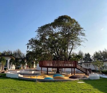 Ban Phe Resort | The Season Resort