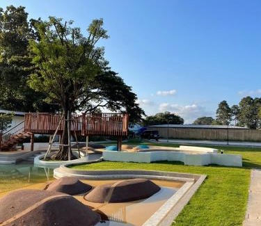 Ban Phe Resort | The Season Resort