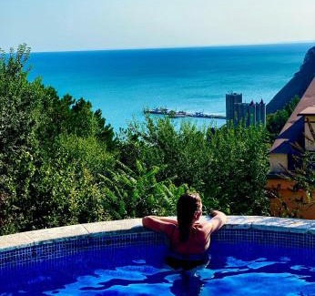 Kavarna Apartment | The Seaview jacuzzi Suite complex Karia