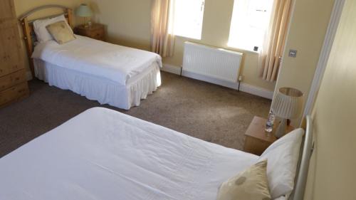 Malin Hotel | The Seaview Tavern