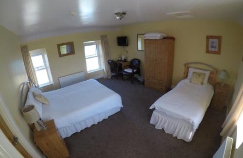 Malin Hotel | The Seaview Tavern