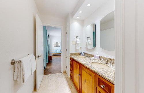 Port Isabel House | The Seaworld House on Trout