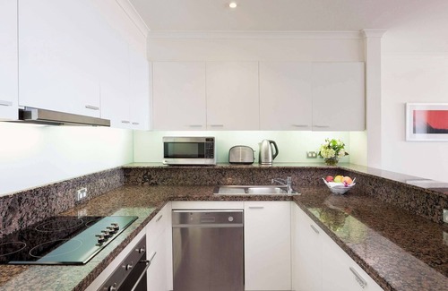 The Rocks Apartment | The Sebel Quay West Suites Sydney