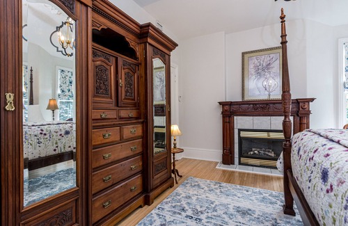 Kingston Bed & Breakfast | The Secret Garden B&B Inn