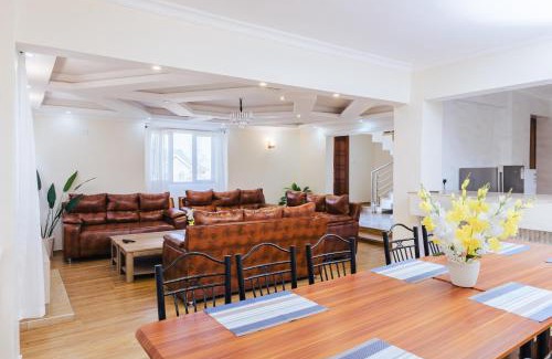 Naivasha House | The Secret Valley Vacation Home