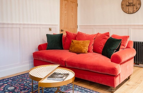 Kingussie Apartment | The Seelies - Aparthotel - The Marquess's Parlour - 2 Bedroom Apartment