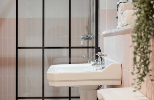 Kingussie Apartment | The Seelies - Aparthotel - The Marquess's Parlour - 2 Bedroom Apartment