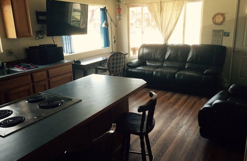Seldovia Apartment | The Seldovia Boathouse